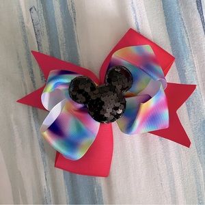 2/$10 Disney’s Mickey Mouse hair bow never worn